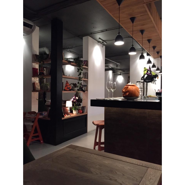 Ресторанный сервис бронирования столиков menu-rest.com - Интерьер ресторана "Теория"