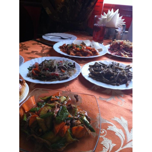 Ресторанный сервис бронирования столиков menu-rest.com - Интерьер ресторана "Статус"