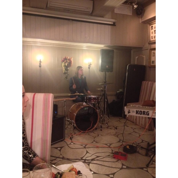 Ресторанный сервис бронирования столиков menu-rest.com - Интерьер ресторана "Secret Garden"