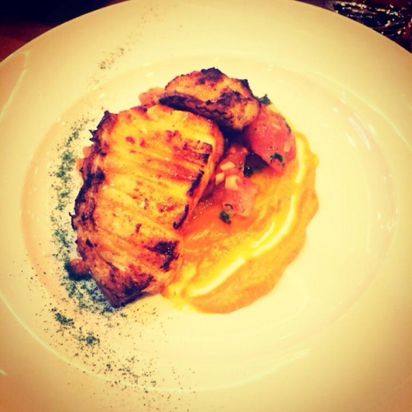 Ресторанный сервис бронирования столиков menu-rest.com - Интерьер ресторана "Noyan Tun"