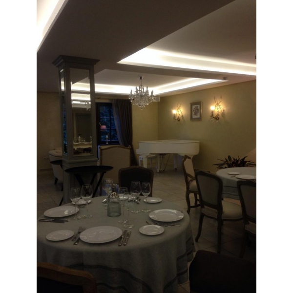 Ресторанный сервис бронирования столиков menu-rest.com - Интерьер ресторана "Городская усадьба"