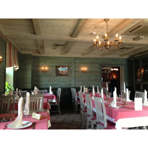 Ресторанный сервис бронирования столиков menu-rest.com - Интерьер ресторана "Россичъ"