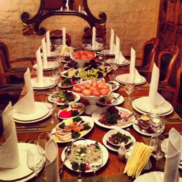 Ресторанный сервис бронирования столиков menu-rest.com - Интерьер ресторана "Россичъ"