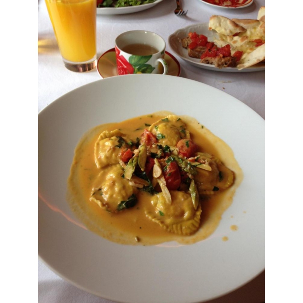 Ресторанный сервис бронирования столиков menu-rest.com - Интерьер ресторана "Марио Жуковка"