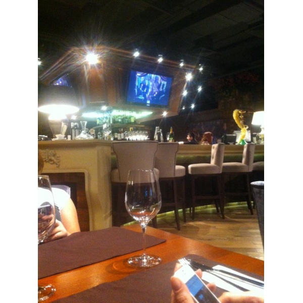 Ресторанный сервис бронирования столиков menu-rest.com - Интерьер ресторана "Quattro Camini"