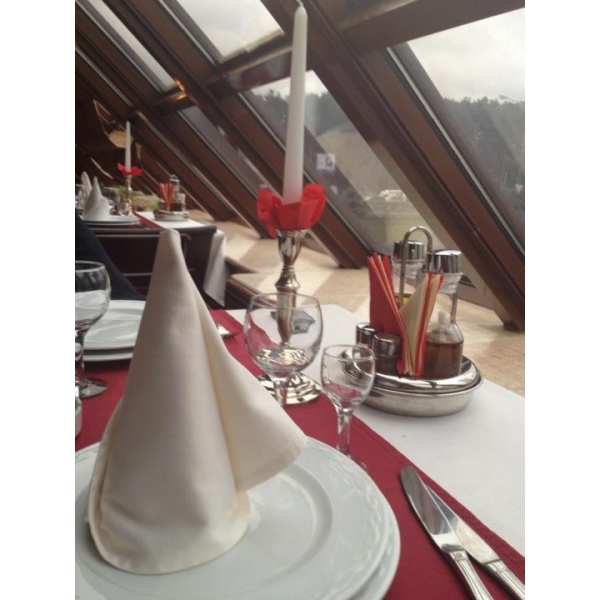 Ресторанный сервис бронирования столиков menu-rest.com - Интерьер ресторана "Роял"