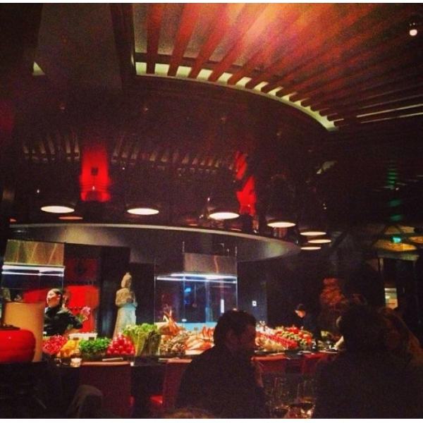 Ресторанный сервис бронирования столиков menu-rest.com - Интерьер ресторана "Novikov"