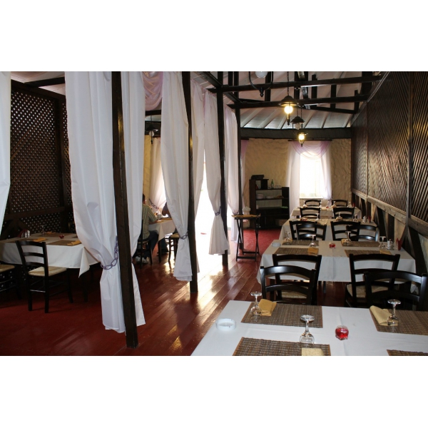 Ресторанный сервис бронирования столиков menu-rest.com - Интерьер ресторана "Не горюй"