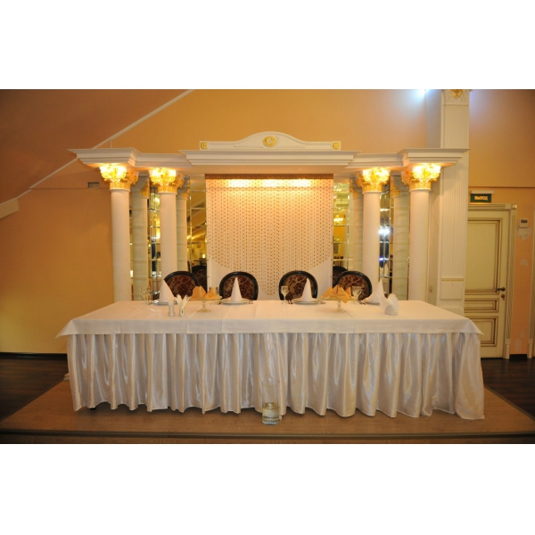 Ресторанный сервис бронирования столиков menu-rest.com - Интерьер ресторана "Не горюй"