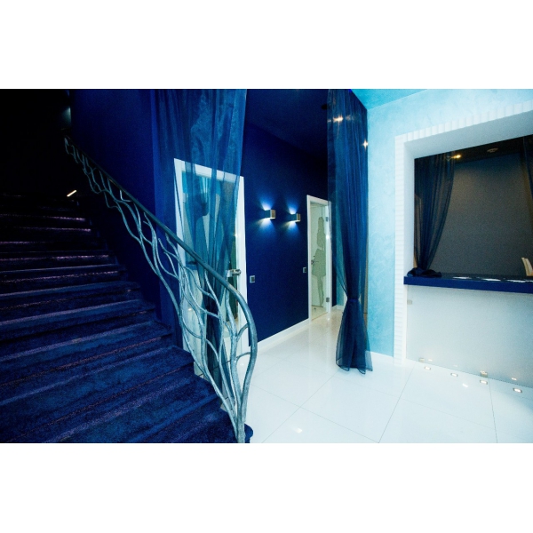 Ресторанный сервис бронирования столиков menu-rest.com - Интерьер ресторана "Ziмa"