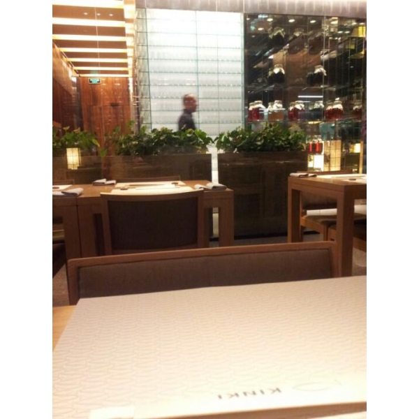 Ресторанный сервис бронирования столиков menu-rest.com - Интерьер ресторана "Kinki"