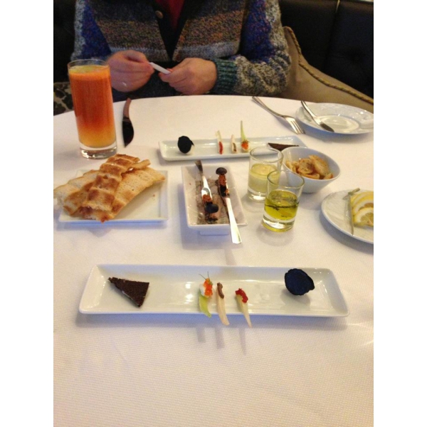 Ресторанный сервис бронирования столиков menu-rest.com - Интерьер ресторана "MENU"