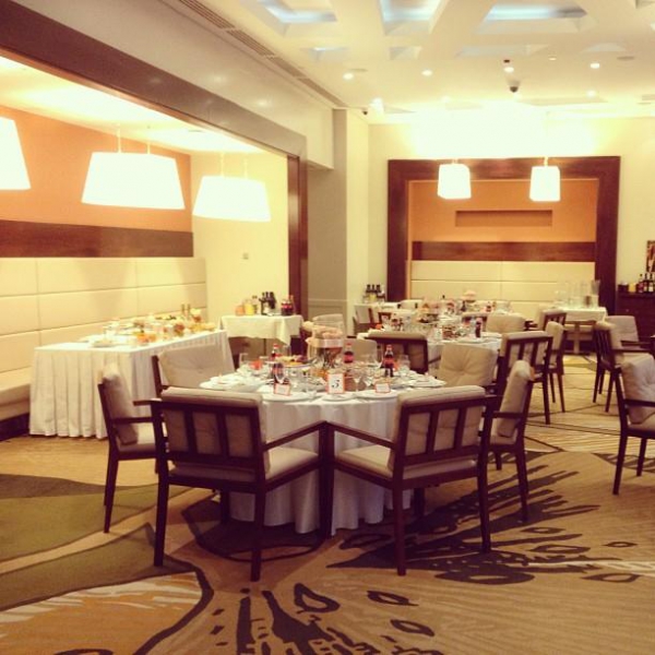 Ресторанный сервис бронирования столиков menu-rest.com - Интерьер ресторана "Топаз"