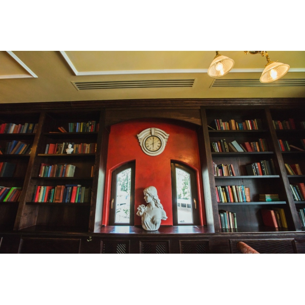 Ресторанный сервис бронирования столиков menu-rest.com - Интерьер ресторана "Wright Brothers"