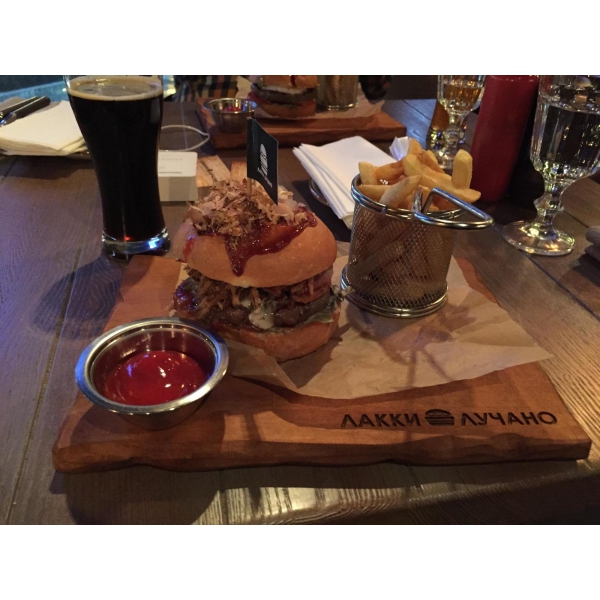 Ресторанный сервис бронирования столиков menu-rest.com - Интерьер ресторана "Лакки Лучано"