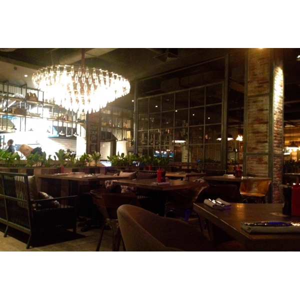 Ресторанный сервис бронирования столиков menu-rest.com - Интерьер ресторана "Лакки Лучано"