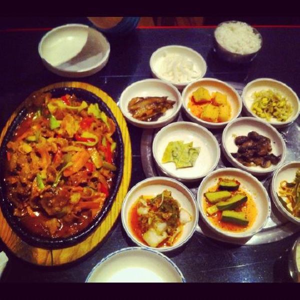 Ресторанный сервис бронирования столиков menu-rest.com - Интерьер ресторана "Гая"