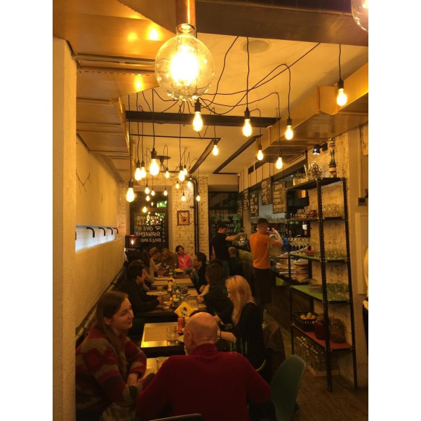 Ресторанный сервис бронирования столиков menu-rest.com - Интерьер ресторана "Laffa Laffa"