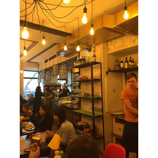 Ресторанный сервис бронирования столиков menu-rest.com - Интерьер ресторана "Laffa Laffa"