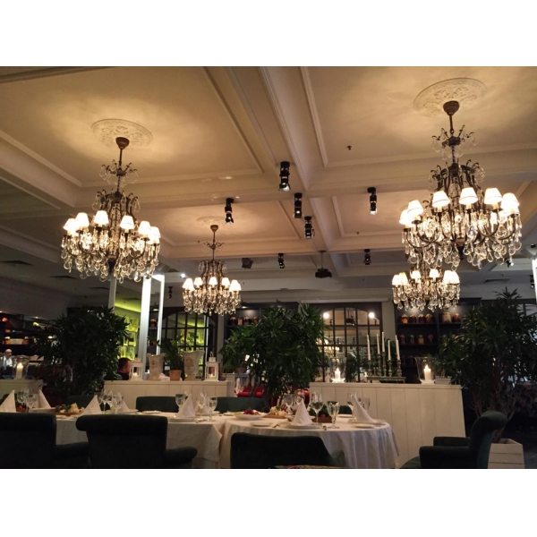 Ресторанный сервис бронирования столиков menu-rest.com - Интерьер ресторана "Нани"