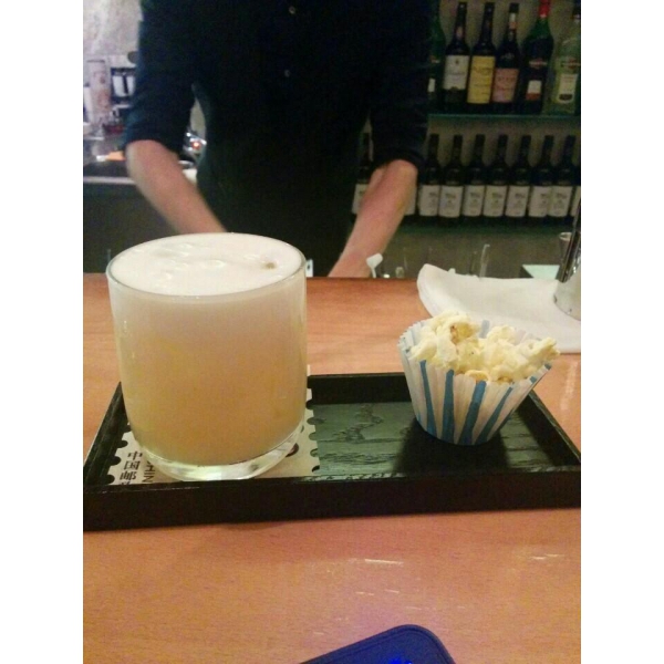 Ресторанный сервис бронирования столиков menu-rest.com - Интерьер ресторана "Madame Wong"