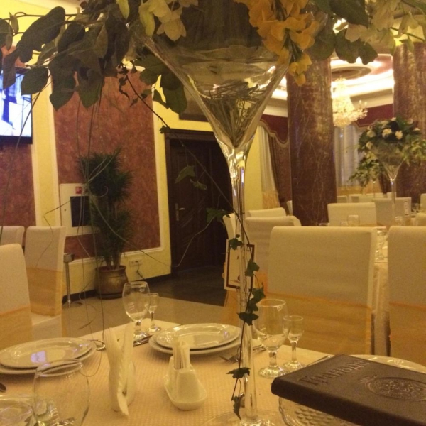 Ресторанный сервис бронирования столиков menu-rest.com - Интерьер ресторана "Гранада"