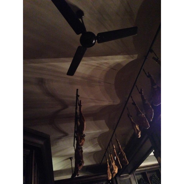 Ресторанный сервис бронирования столиков menu-rest.com - Интерьер ресторана "Лос Бандидос"