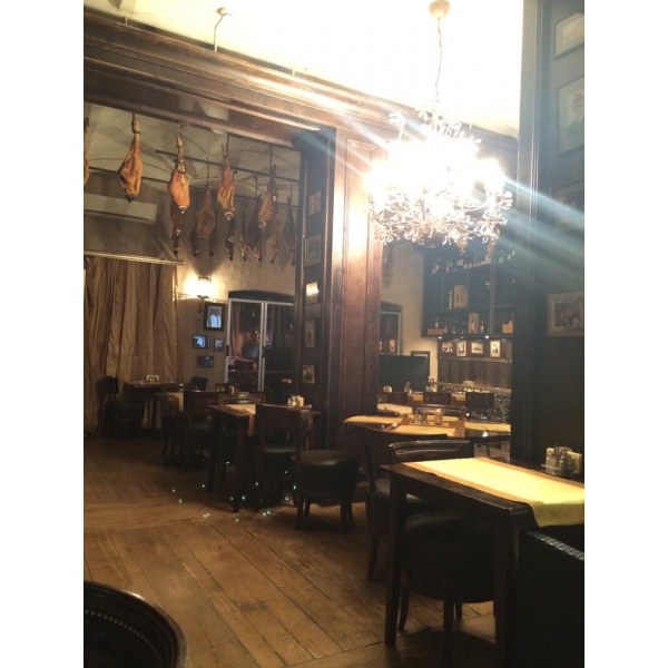 Ресторанный сервис бронирования столиков menu-rest.com - Интерьер ресторана "Лос Бандидос"