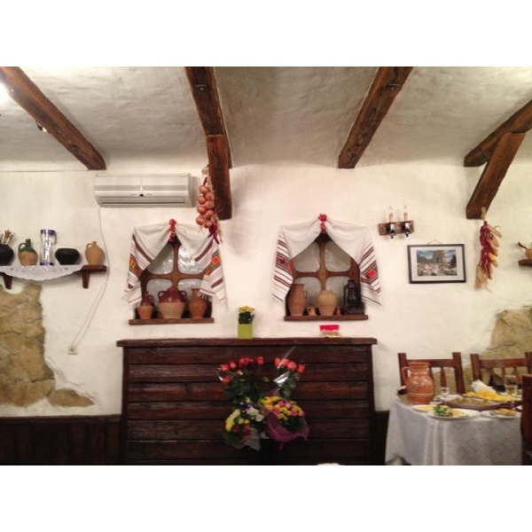 Ресторанный сервис бронирования столиков menu-rest.com - Интерьер ресторана "Молдова"