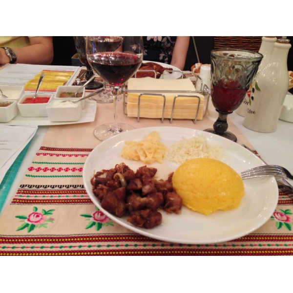 Ресторанный сервис бронирования столиков menu-rest.com - Интерьер ресторана "Молдова"