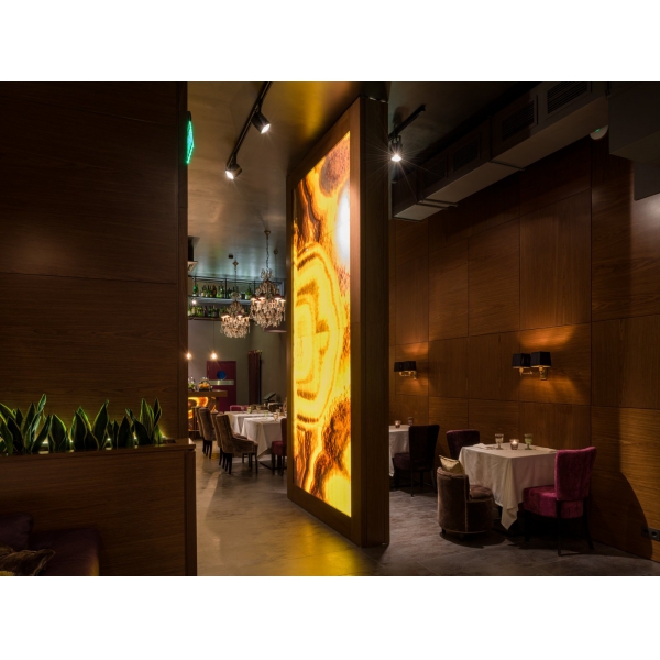 Ресторанный сервис бронирования столиков menu-rest.com - Интерьер ресторана "PLUM Restaurant & Bar"