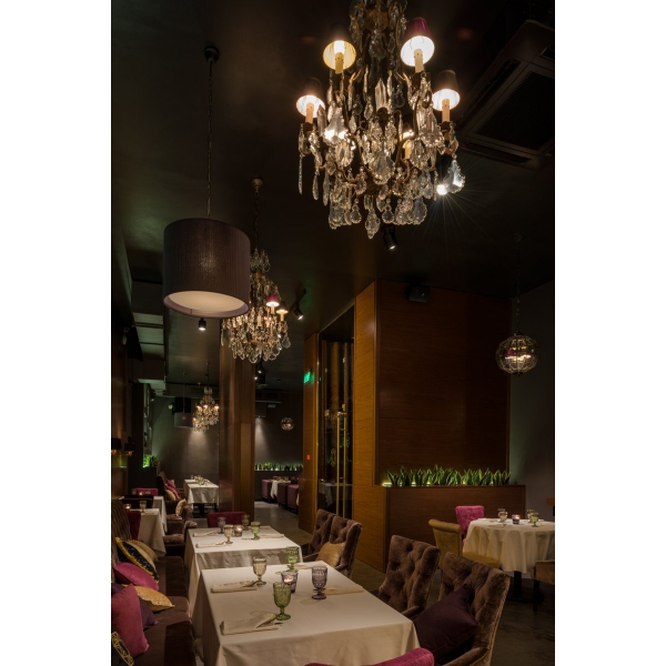 Ресторанный сервис бронирования столиков menu-rest.com - Интерьер ресторана "PLUM Restaurant & Bar"