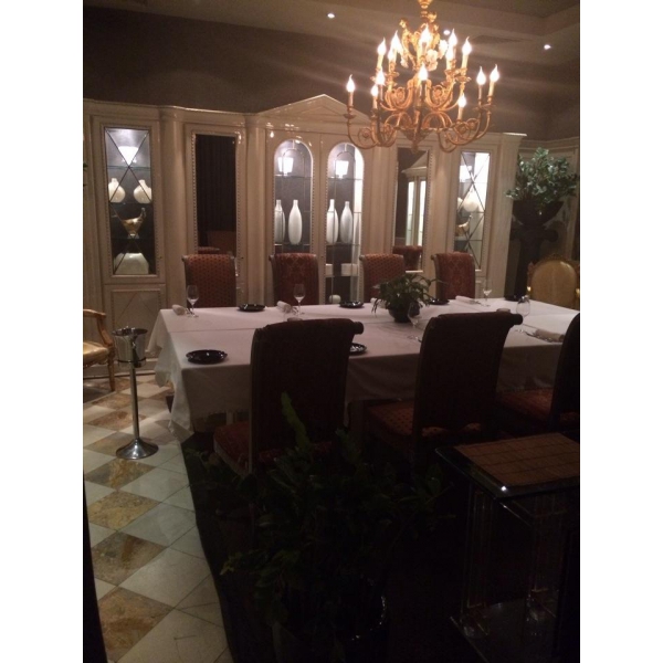 Ресторанный сервис бронирования столиков menu-rest.com - Интерьер ресторана "China-club"