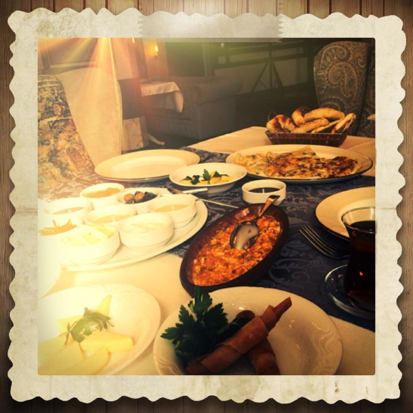 Ресторанный сервис бронирования столиков menu-rest.com - Интерьер ресторана "Хороший год"