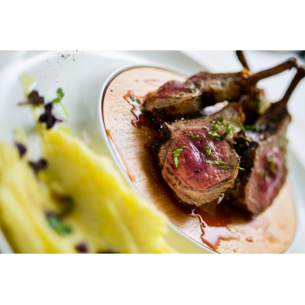 Ресторанный сервис бронирования столиков menu-rest.com - Интерьер ресторана "Хороший год"