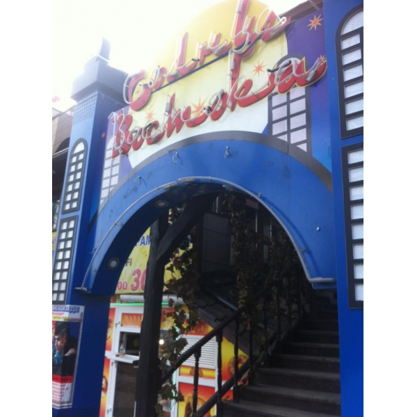 Ресторанный сервис бронирования столиков menu-rest.com - Интерьер ресторана "Солнце Востока"