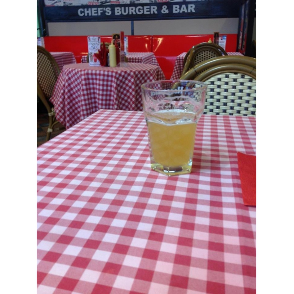 Ресторанный сервис бронирования столиков menu-rest.com - Интерьер ресторана "Chef`s Burger Bar"