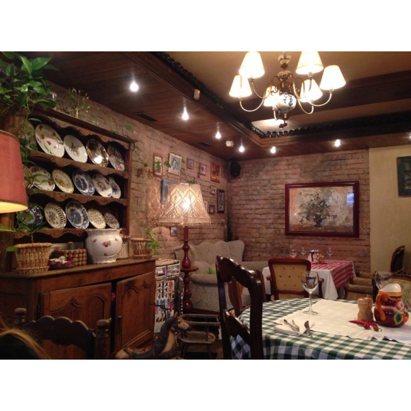 Ресторанный сервис бронирования столиков menu-rest.com - Интерьер ресторана "Piccolino"