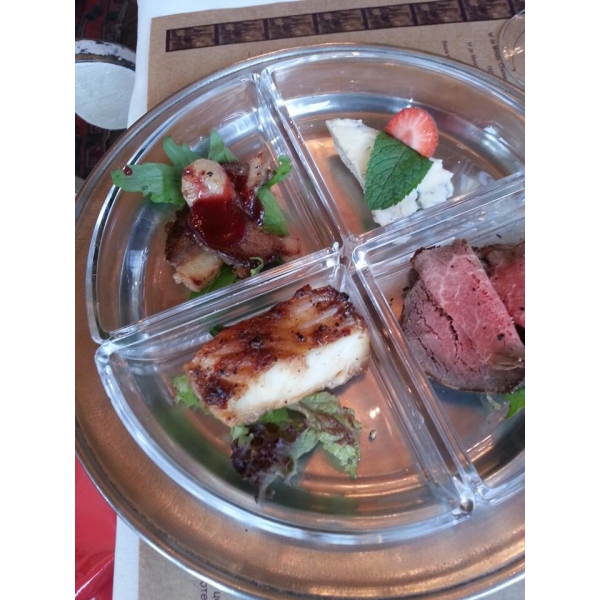 Ресторанный сервис бронирования столиков menu-rest.com - Интерьер ресторана "Vinoteka Dissident"