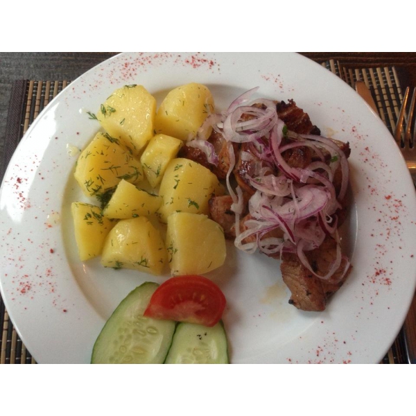 Ресторанный сервис бронирования столиков menu-rest.com - Интерьер ресторана "Золотой орех"