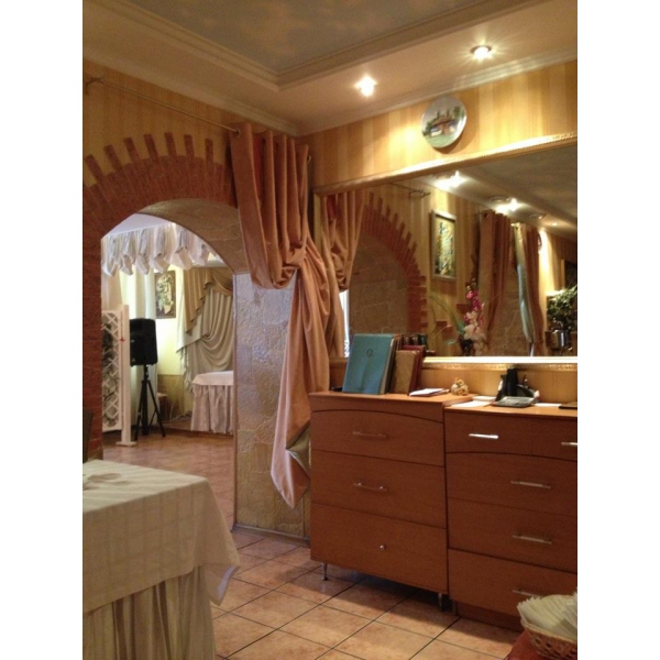 Ресторанный сервис бронирования столиков menu-rest.com - Интерьер ресторана "Любимый город"