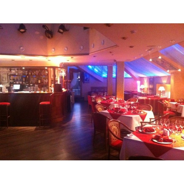 Ресторанный сервис бронирования столиков menu-rest.com - Интерьер ресторана "Иверия"