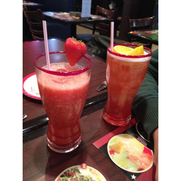 Ресторанный сервис бронирования столиков menu-rest.com - Интерьер ресторана "T.G.I. Friday`s"