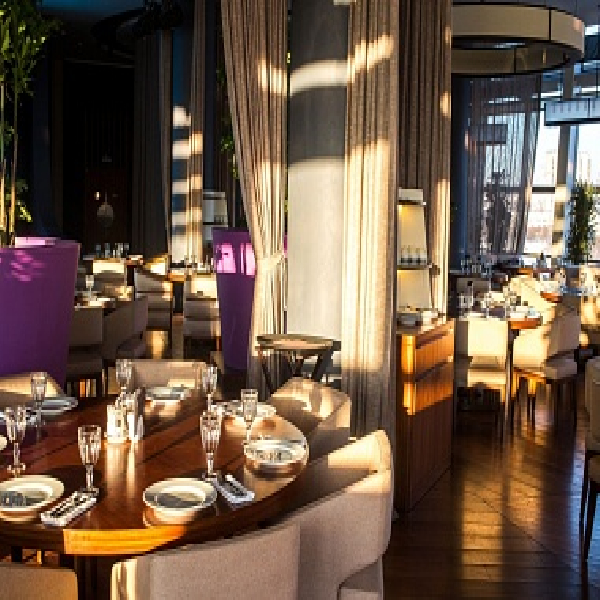 Ресторанный сервис бронирования столиков menu-rest.com - Интерьер ресторана "Backstage"