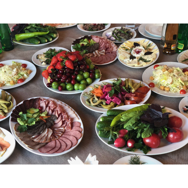 Ресторанный сервис бронирования столиков menu-rest.com - Интерьер ресторана "Сытые деревни"