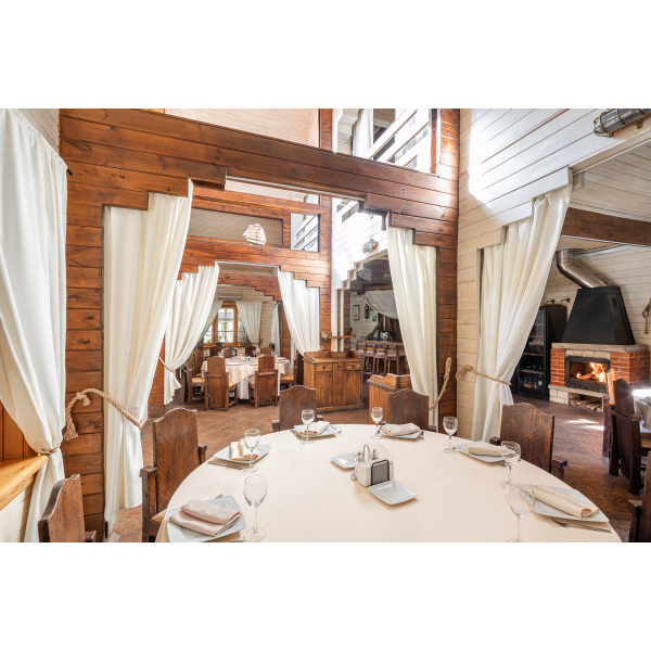 Ресторанный сервис бронирования столиков menu-rest.com - Интерьер ресторана "Буревестник"