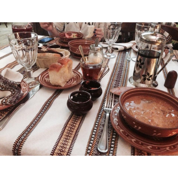 Ресторанный сервис бронирования столиков menu-rest.com - Интерьер ресторана "Тарас Бульба"