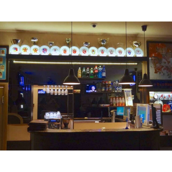 Ресторанный сервис бронирования столиков menu-rest.com - Интерьер ресторана "Red Machine"