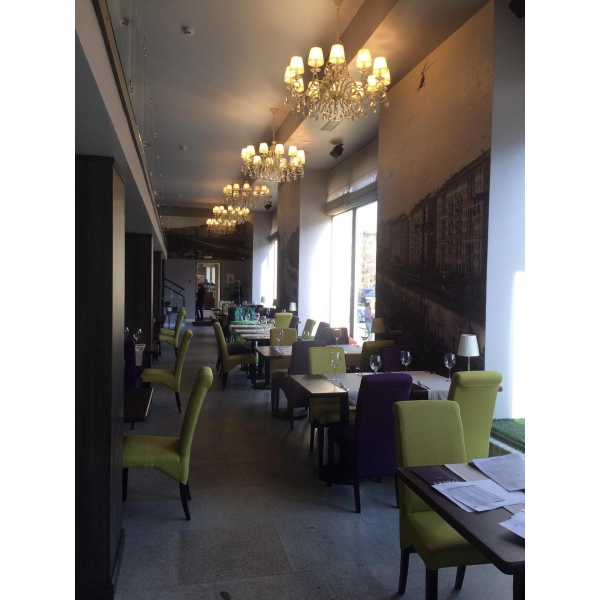 Ресторанный сервис бронирования столиков menu-rest.com - Интерьер ресторана "Street"