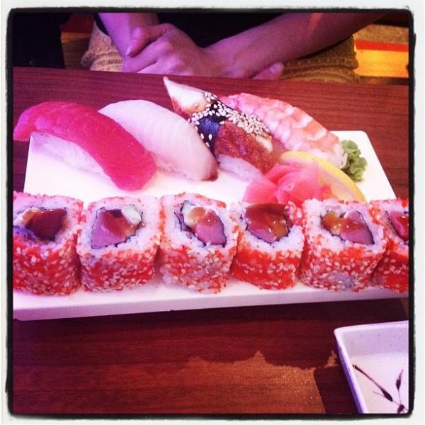 Ресторанный сервис бронирования столиков menu-rest.com - Интерьер ресторана "Две палочки"